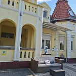 7 Apartmanhaz Apartment